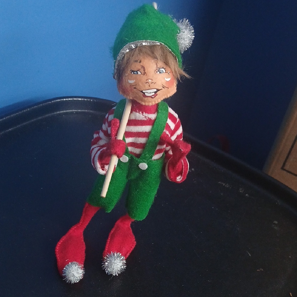Annalee Painter Elf